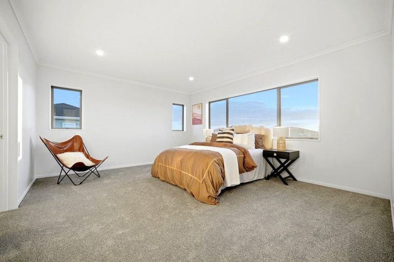 Photo of property in 16 Darion Drive, Flat Bush, Auckland, 2019