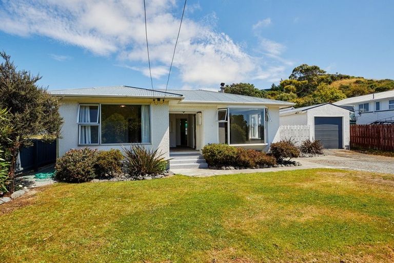 Photo of property in 82 Churchill Street, Kaikoura, 7300