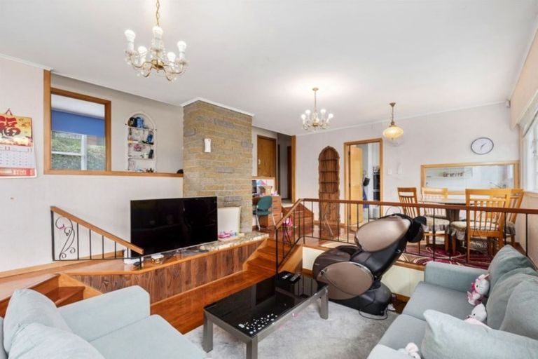 Photo of property in 5 Tiber Road, Forrest Hill, Auckland, 0620