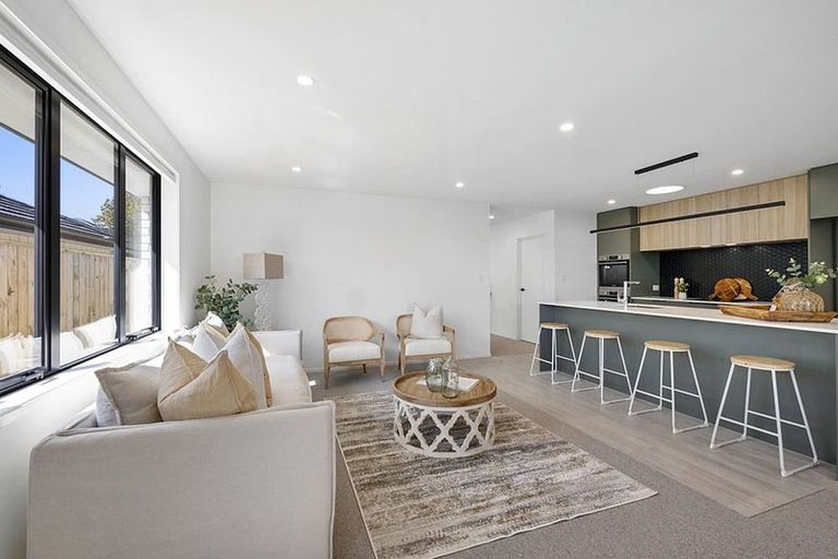 Photo of property in 21c Portland Drive, Mangorei, New Plymouth, 4312