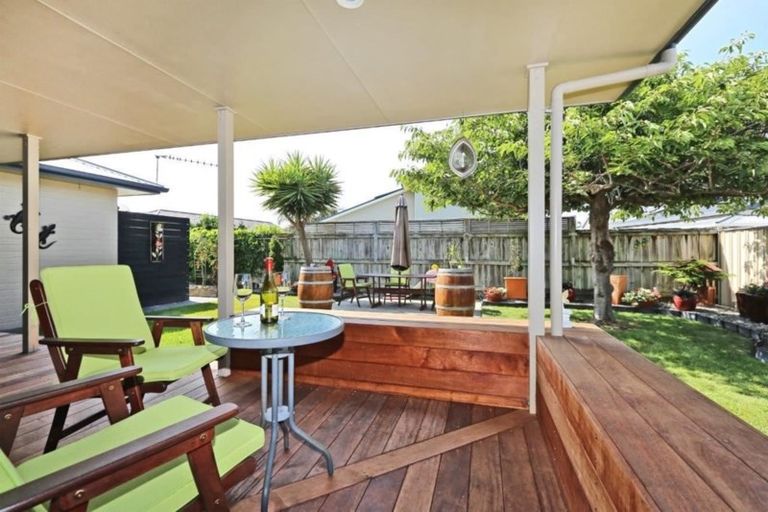 Photo of property in 202 Frimley Oaks, Frimley, Hastings, 4120