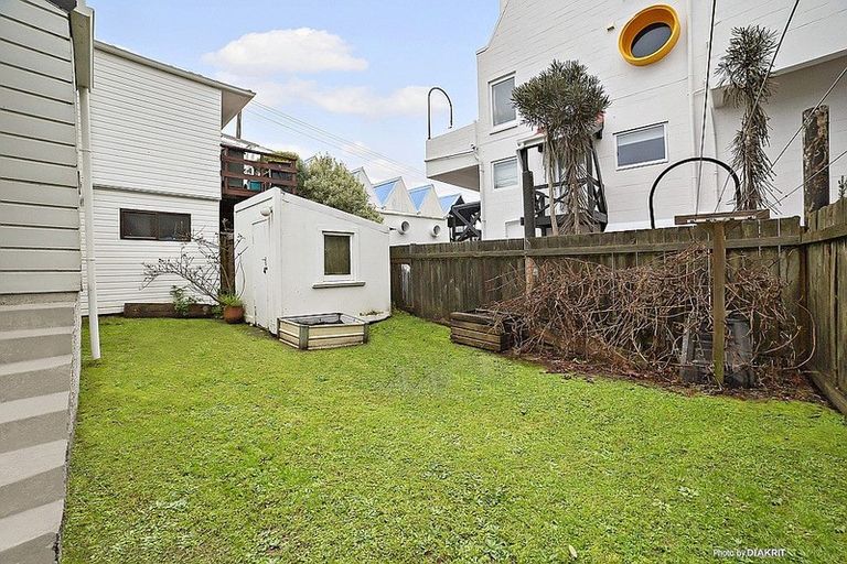 Photo of property in 19 Tapiri Street, Hataitai, Wellington, 6021