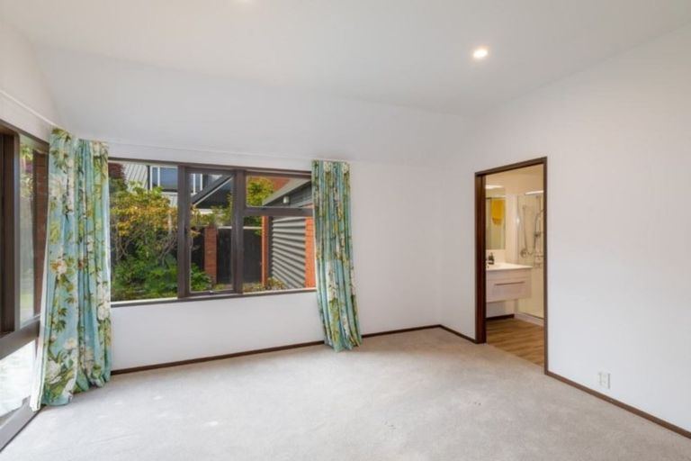 Photo of property in 50 Glandovey Road, Fendalton, Christchurch, 8052