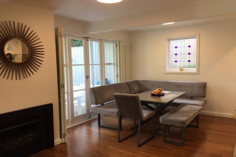 Photo of property in 34 Hastings Parade, Devonport, Auckland, 0624