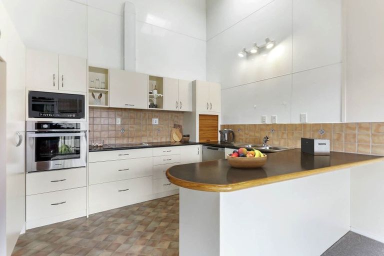 Photo of property in 3/31 The Parade, Bucklands Beach, Auckland, 2012