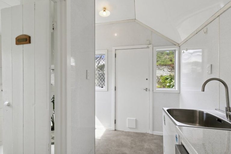 Photo of property in 8 Moir Street, Mount Victoria, Wellington, 6011