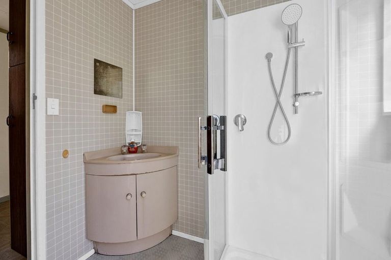 Photo of property in 61 Ngatai Street, Manaia, 4612