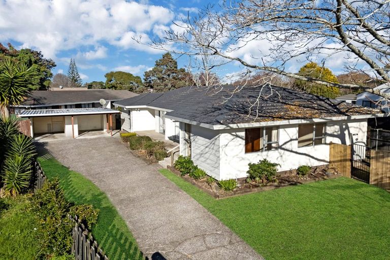 Photo of property in 11a Sharivari Place, Conifer Grove, Takanini, 2112