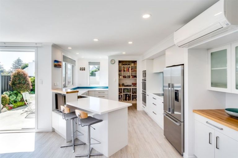 Photo of property in 31 Aparima Place, Awatoto, Napier, 4110