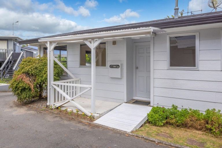 Photo of property in 36 Rothesay Place, Dinsdale, Hamilton, 3204