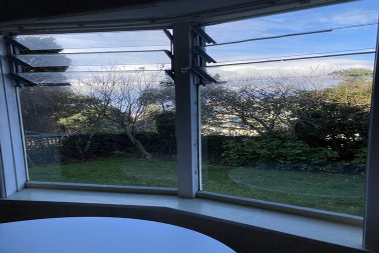 Photo of property in 9 Waiteata Road, Kelburn, Wellington, 6012