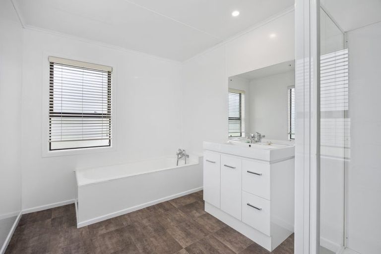 Photo of property in 671 Port Albert Road, Wellsford, 0973