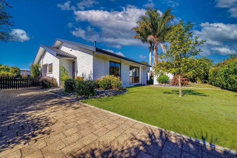 Photo of property in 45 Weld Street, Cambridge, 3434