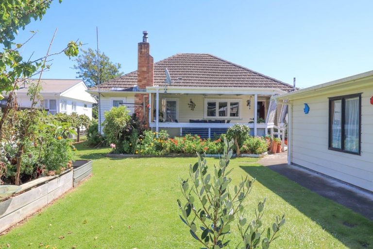 Photo of property in 202 Kuranui Street, Thames, 3500