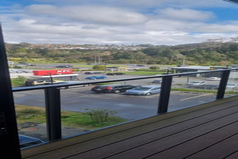 Photo of property in 214/3 Kaipiho Lane, Albany, Auckland, 0632