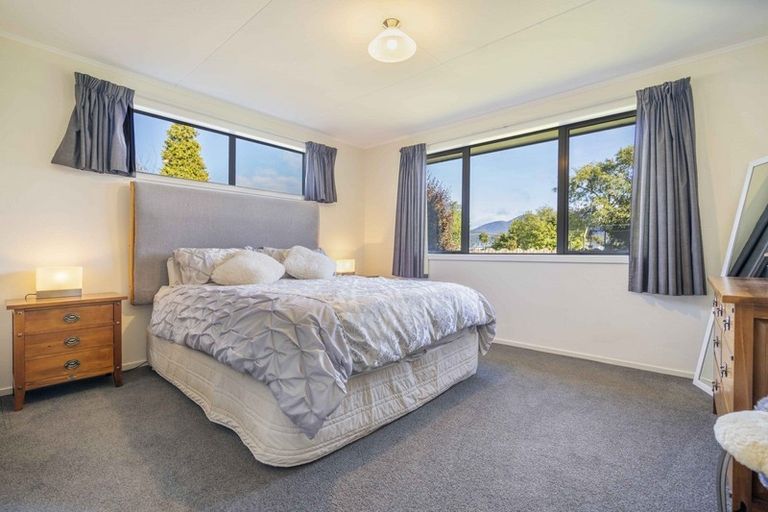 Photo of property in 16 Henry Street, Te Anau, 9600