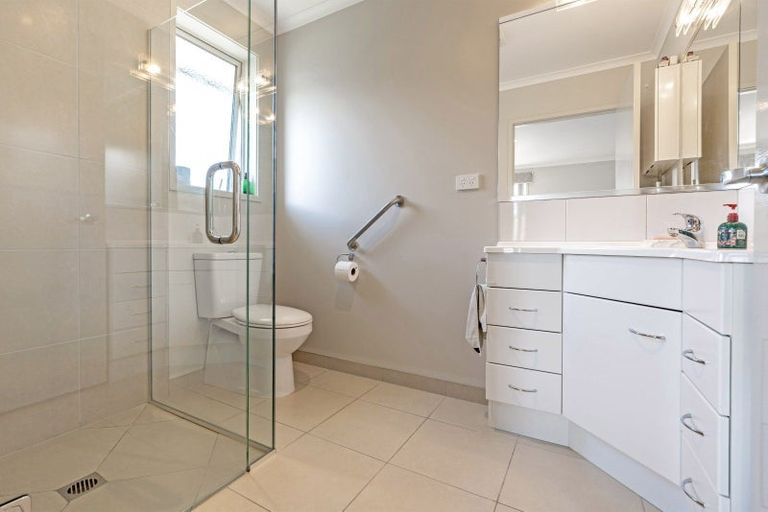 Photo of property in 27 Margaret Place, Lytton West, Gisborne, 4010