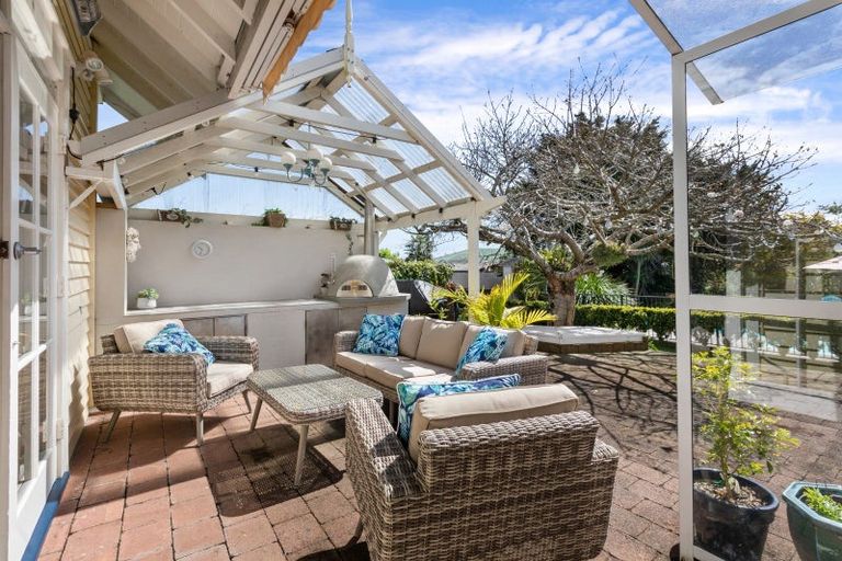 Photo of property in 112 Stanley Avenue, Te Aroha, 3320