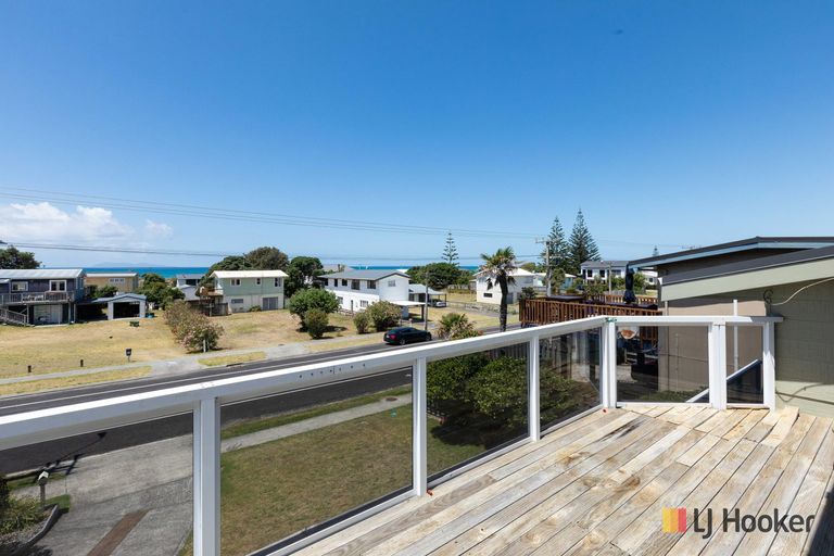 Photo of property in 256a Seaforth Road, Waihi Beach, 3611