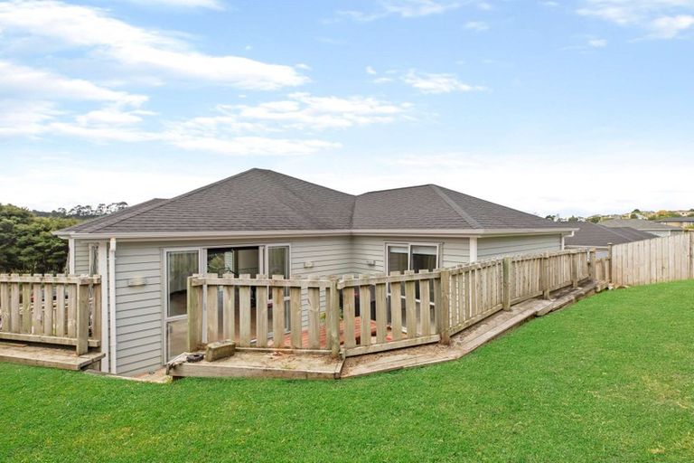 Photo of property in 9 Korihi Drive, Swanson, Auckland, 0614