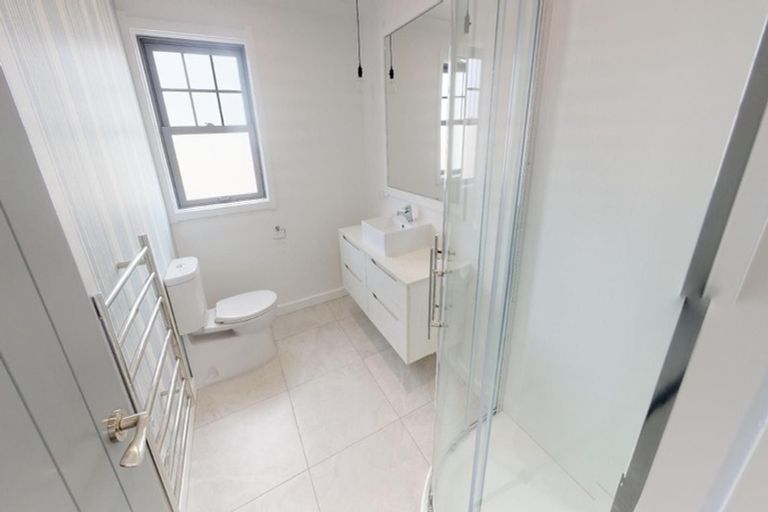 Photo of property in 3 Colombo Street, Palmerston North, 4410