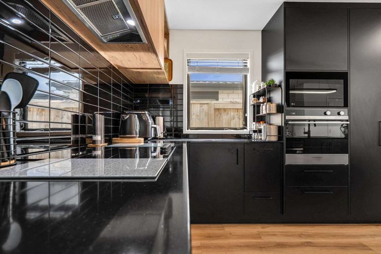 Photo of property in 73 Pasture Way, Papamoa, 3118