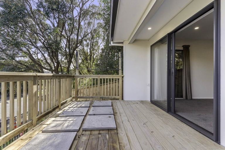 Photo of property in 41 Kingdale Road, Henderson, Auckland, 0610