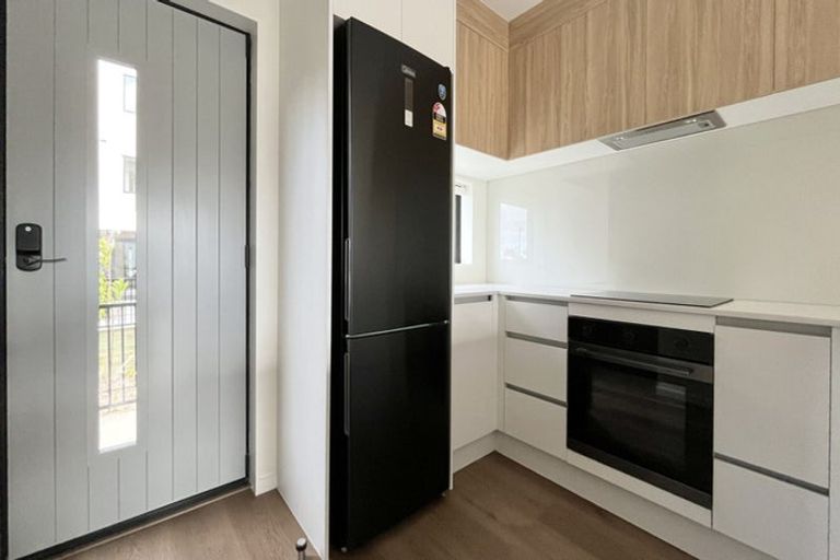 Photo of property in 5/25 Jabuka Street, Glen Eden, Auckland, 0602