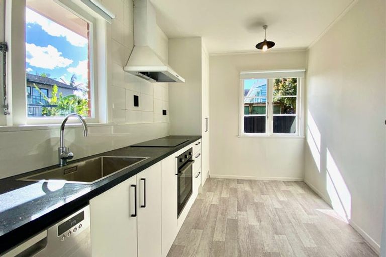 Photo of property in 626 Te Atatu Road, Te Atatu Peninsula, Auckland, 0610