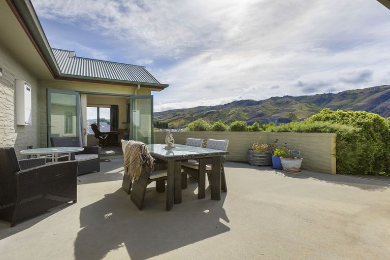 Photo of property in 50 The Dunes, Cromwell, 9310