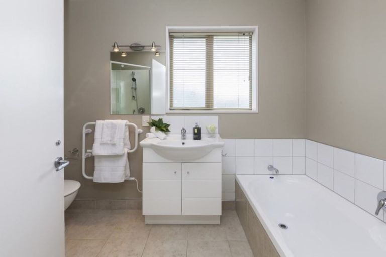 Photo of property in 28 Clissold Street, Merivale, Christchurch, 8014