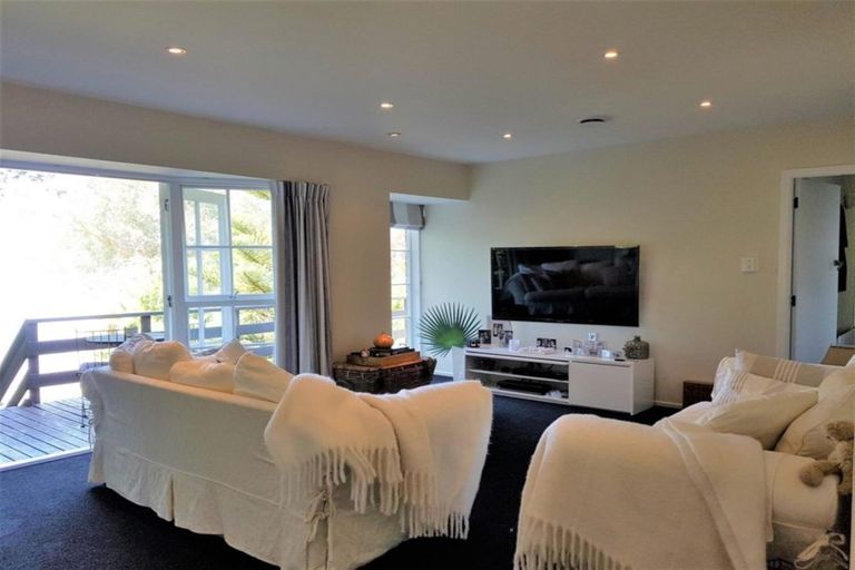 Photo of property in 21 Harbour View Terrace, Cass Bay, Lyttelton, 8082