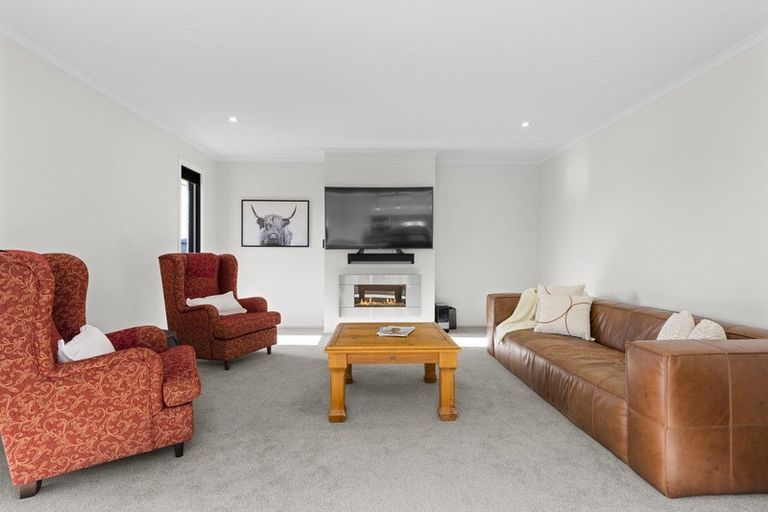 Photo of property in 51 Baxter Michael Crescent, Cambridge, 3434