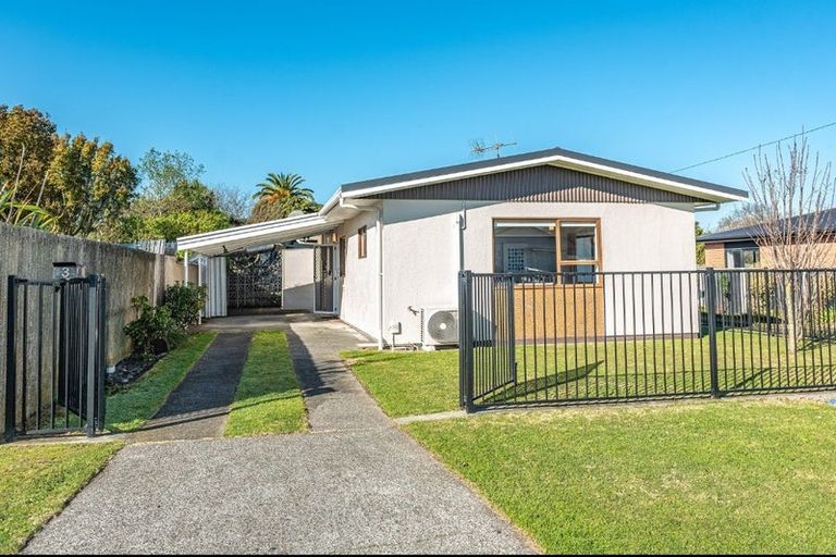 Photo of property in 3 Queen Street, Aramoho, Whanganui, 4500