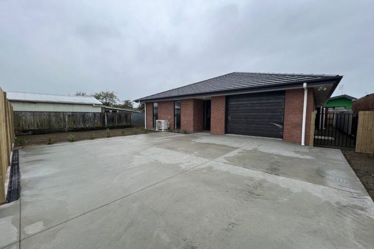 Photo of property in 121a Heretaunga Street, Palmerston North, 4414