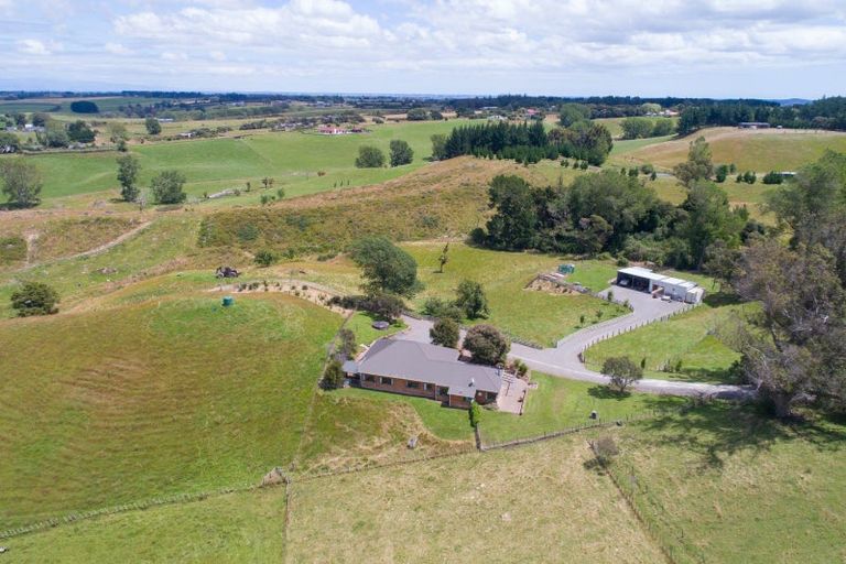 Photo of property in 137 Knorp Street, Halcombe, Feilding, 4779