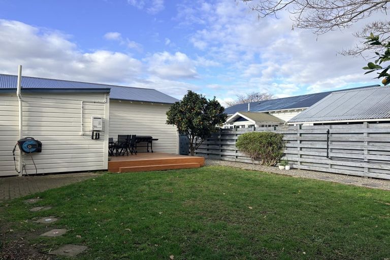 Photo of property in 24 Lyndhurst Street, Takaro, Palmerston North, 4412