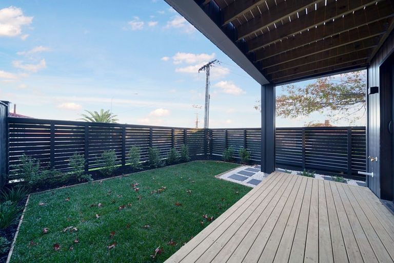 Photo of property in 14/13 Arawa Street, New Lynn, Auckland, 0600