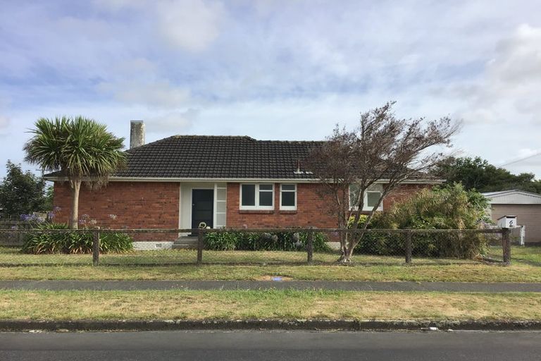 Photo of property in 6 Holland Crescent, Bulls, 4818