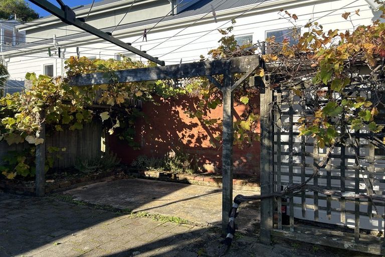 Photo of property in 39 Austin Street, Mount Victoria, Wellington, 6011