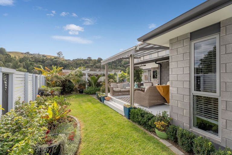 Photo of property in 325 Cook Drive, Whitianga, 3510