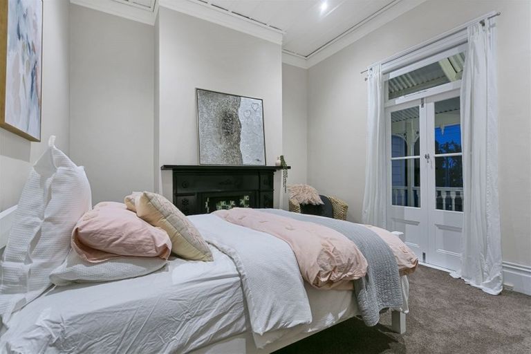 Photo of property in 29 Seaview Avenue, Northcote, Auckland, 0627