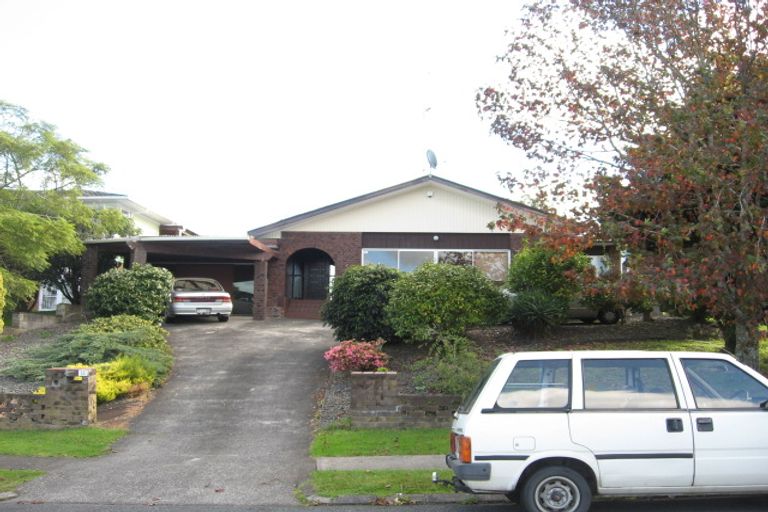 Photo of property in 11 Alton Terrace, Pakuranga Heights, Auckland, 2010