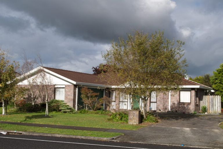 Photo of property in 2/36 Golfland Drive, Golflands, Auckland, 2013