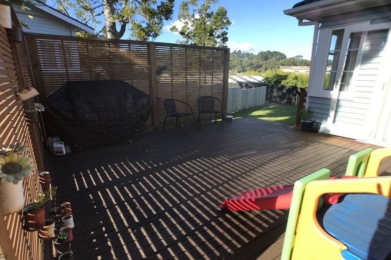 Photo of property in 379a West Coast Road, Glen Eden, Auckland, 0602