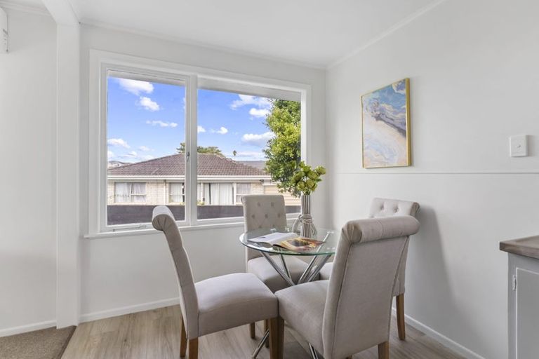 Photo of property in 11 Royal Arch Place, Rosehill, Papakura, 2113