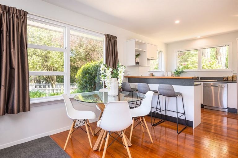 Photo of property in 23 Fairmile Place, Russley, Christchurch, 8042