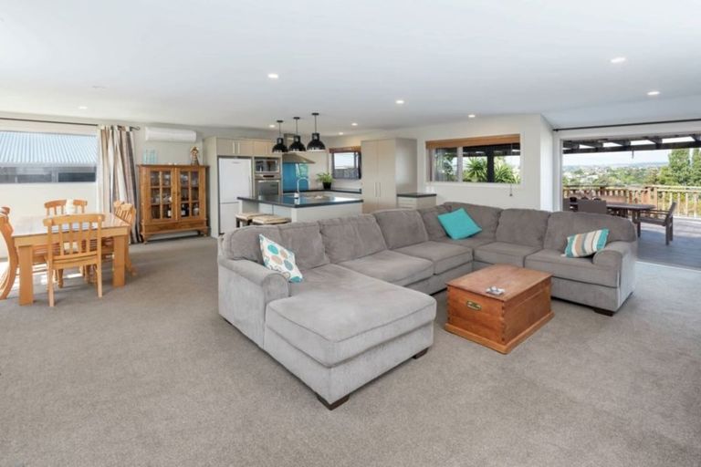 Photo of property in 59 Litten Road, Cockle Bay, Auckland, 2014