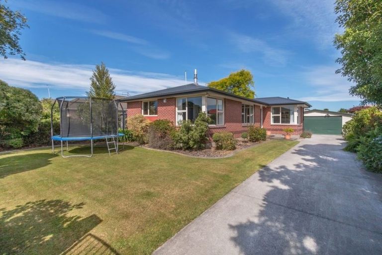 Photo of property in 20 Dunstan Crescent, Hornby, Christchurch, 8042