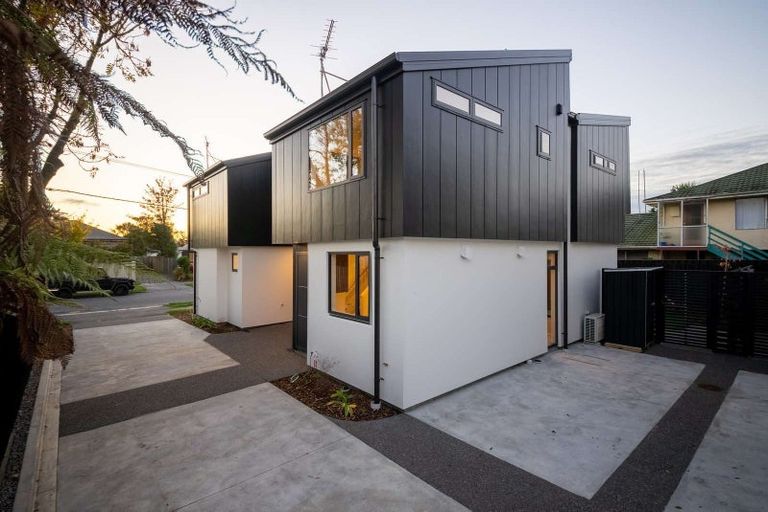 Photo of property in 16b Champion Street, Edgeware, Christchurch, 8013